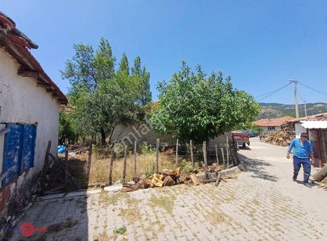 Bergama İkizler Köyünde Satılık Köy Evi