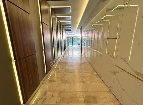 Bayraklı Brand Ofis Kiralık 85 M2 Yapılı Ofisler