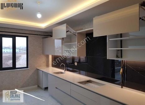 Uluırmak Evlerinde Satılık 3+1 Daire 166 M2 Boş Hisse