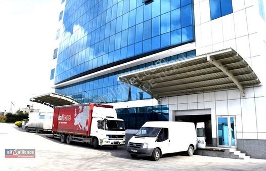 Mahmutbey Mia Bölgesinde A Sınıfı İskanlı 2.100m2 Kiralık Katlar