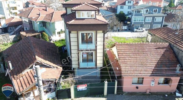 Remax Rıdvan Gedik'ten Akıncılar'da 210 M2 Müstakil Komple Bina