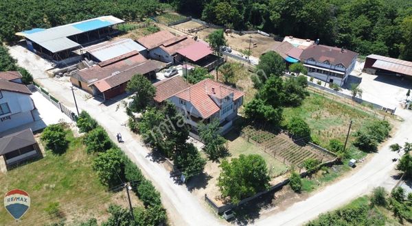 Remax Rıdvan Gedikten Müstakil Fırsat 2 Katlı Ev+550 M2 Arsası