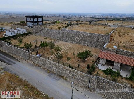 Mollakasımın En Gözde Noktasında Taş Duvarlı Villa Parseli