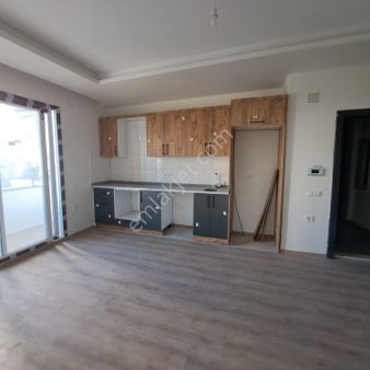 Denize 300 Metre & İskanlı & Sıfır 1+1 & Geniş Ferah Balkon