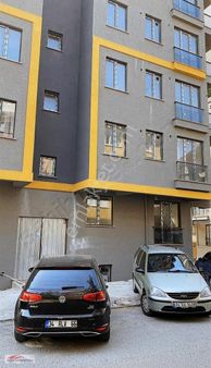 Ümraniye İstiklal Mh. Alemdağ Cd. Arka Sokağında Güzel Konum Da