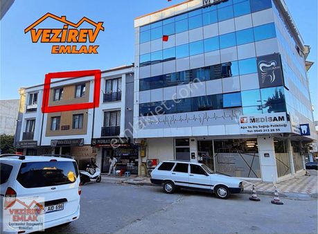 Vezirev Emlak'tan Merkezde 1+1 Kiralık 3. Kat Daire