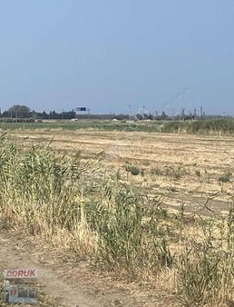 Hava Alanına Yakın Yatırımlık Tarla