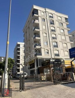 Kübra Yesiltepe 'den Havuzlu 3+1 Boş Kiralık