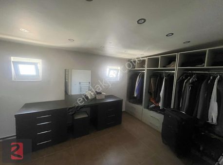 Kübra Yesiltepe'den 2+1 Ve Giyinme Odalı Boş Satılık