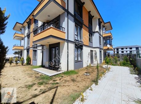 **sıfır Yerden Isıtma Arakat 2+1 Daire**