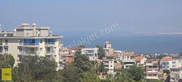 Narlıdere Yeni Çizgi Sitesi 4+1 Satılık