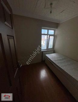 Siyasal 3 Sitesinde Satılık Katta Dubleks Daire