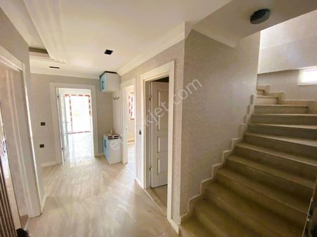 Edremit Kadıköy De Sıfır 4+1 Muhteşem Ön Cephe Satılık Kat Dubleks