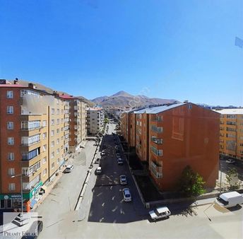 Pıramıt Gayrimenkulden Yıldızkentte 3+1 Kiralık Daıre