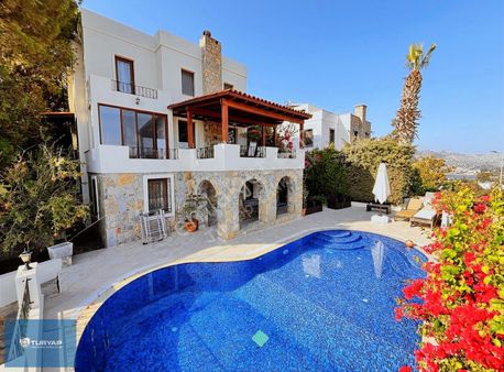 Yalıkavak'ta Denize Yürüme Mesafesinde Müstakil Villa