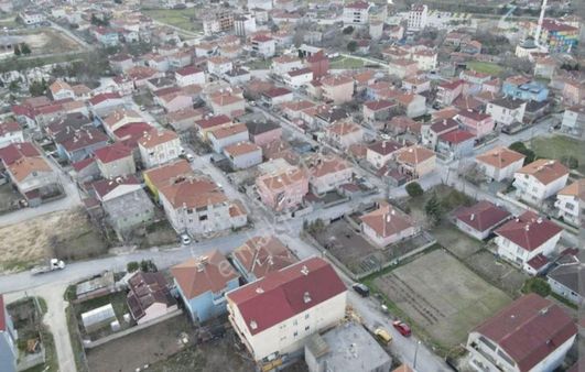 *evim Gayrimenkul'den Saray Büyükyoncalı'da 450m²köşe Başı Arsa*