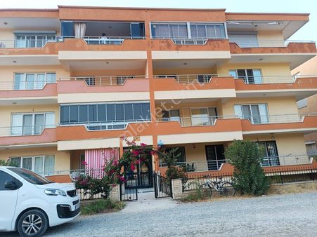 Kuşadası Davutlar'da Satılık 140 M2 Lüks 3+1 Daire