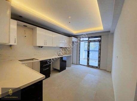 Bahçeli Nizam Tapuya İşli Özel Garajlı Çift Balkonlu 3+1 Daire