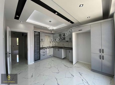 Florya Gm Muazzam Konumda Ebv. Banyolu Bahçeli Nizam 3+1daireler