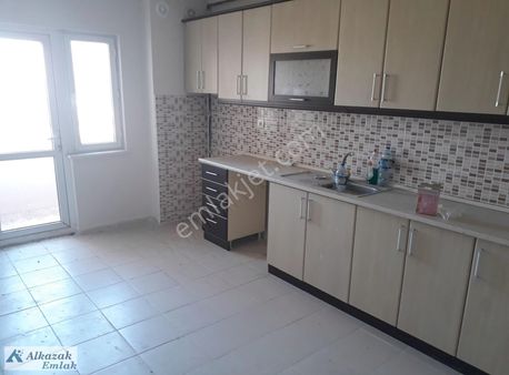 Alkazaktan Yapracık Boş Oturuma Hazır Satılık 4+1 Daire