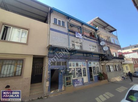 Mavi Adamlar'dan Güllük Mahallesinde 3 Katlı Müstakil Bina