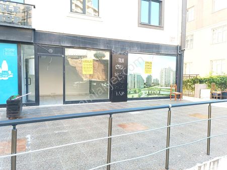 Satılık Dükkan Pendik Esenyalı Mahallesi