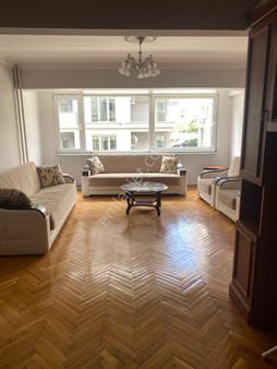 Nisbetiye Mahallesi,bilgin Sokak'ta Kiralık Eşyalı 2+1 Daire