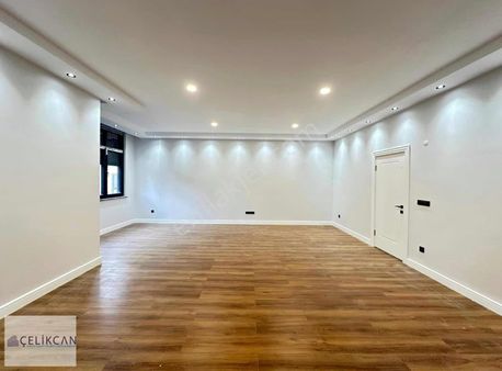 Bayramoğlu Yelkenkaya'da Satılık Ultra Lüks Villa