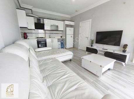 Truva/nazım'dan Havuzlu Sitede Eşyalı Satılık 1+1 Kral Dairesi