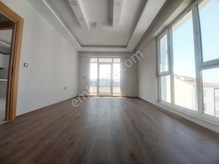 Emek Mh. Cadde Üstü Geniş Sıfır Arakat Ebeveyn Banyolu İskanlı