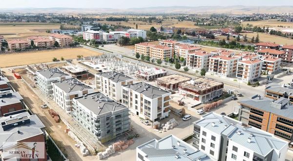 Serkan Metinden Batıkentte 3+1 K Havuzlu Lüks Daire