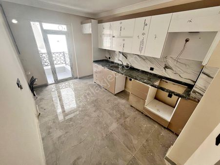 Gold Emlaktan Etlik Şehir Hastanesi Ve Antarese 1,5km Satılık Katta Sıfır "2+1" Daire__