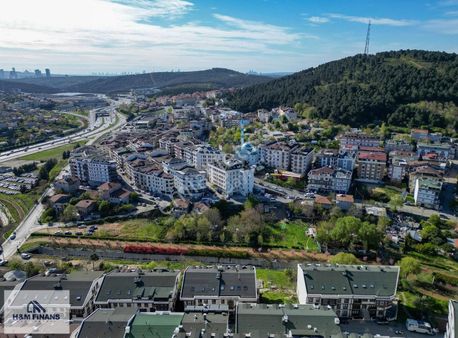 Çekmeköy Merkez Mh. Safranbolu Evlerinde Kış Bahçeli 2+1 Satılık