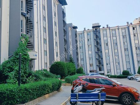 Kare Emlak'tan Mutlukent Lodosta Bakımlı Kiralık 3+1