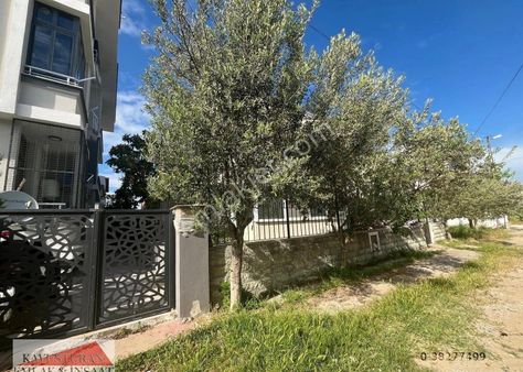 Kavuşturan Emlak'tan Akçay Cemiltemel'de Satılık Dubleks Daire