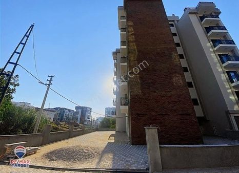 Yatırım Fırsatı Şemıkler İzbana Yürüme Mesafesınde 2+1 Daıre