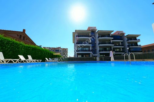 Burhaniye Merkez’de ▒ Yüzme Havuzlu Siteiçi ▒ Ultralüx Sıfır 3+1