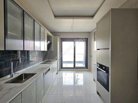 Beyhekim Caddesinde Akıllı Ev Sistemli 4+1 Fırsat Ultra Lüx Daire