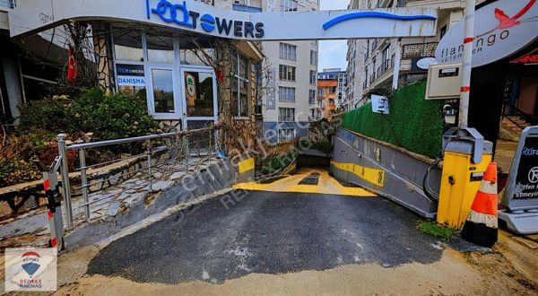 Pool Tower Sitesinde Satılık 2+1 Daire