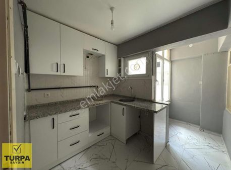 Karabağlar Uluönder Cad. Kiralık 3+1 Yeni Mutfak Ferah Manzara