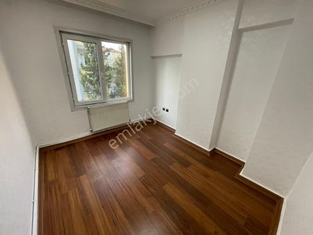 Kalyon Kavşağı Civarında Satılık Olan 3+1 Ev