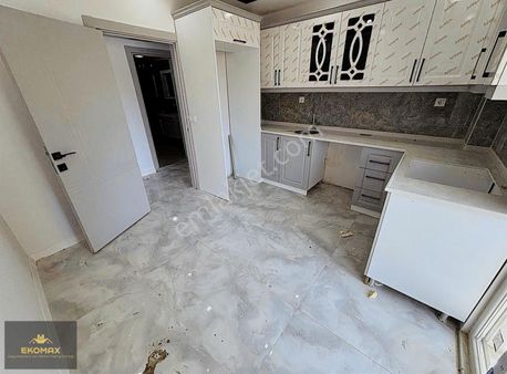 Fsm Mahallesinde Asansörlü Binada 3+1 Yüksek Giriş