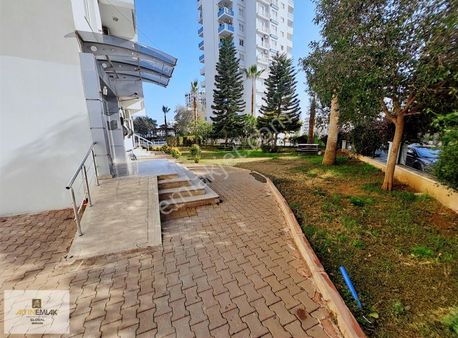 Altın Emlak'tn Üni Cadde'de Ziraatbank Arkası D.gazlı Eşyalı