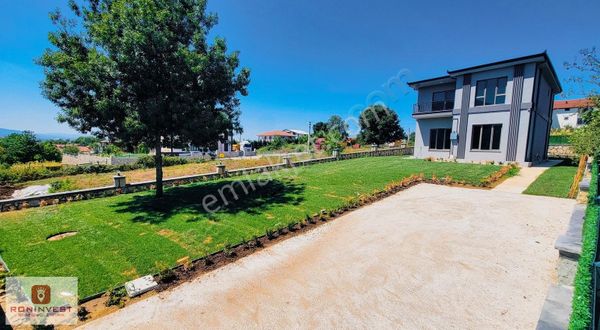Kartepe Acısu'da 750 M2 Arsa İçinde Tam Müstakil Lüks Villa