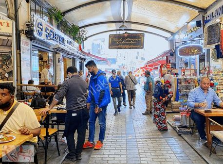 Sirkeci Hazır Lüks Bahçrli Restaurant