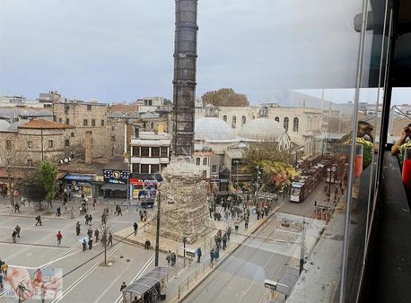 Fırsat!! Çemberlıtaş Tramvay Caddesı