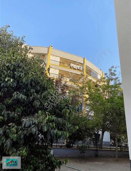 Buca Yenigün Mah Asansörlü Ara Kat Ebeveyn Banyolu Satılık Daire