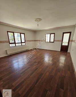 Ertürk Emlak'tan Hüseyingazi Ekin Mah. 1624. Cad. Satılık Daire