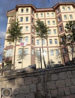 Ahievran Mahallesinde Hemen Oturulabilir Kombili Satılık Daire