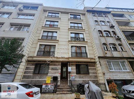 * Maçka - Şair Nazım Sokak'ta * 2+1 95m2 - Bahçe Kattı - Geniş "